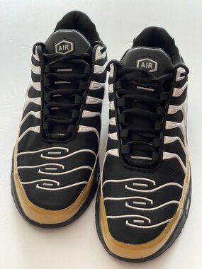 Air Men's GB6552 Low Top Sneakers